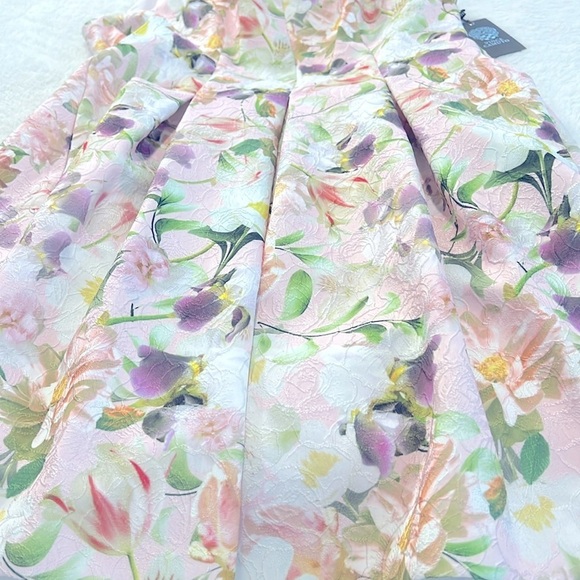 NEW Vince Camuto Size 6 Floral Tapestry High Neck Halter Fit Flare Dress Pockets - Picture 7 of 16